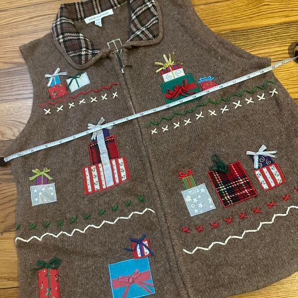 Christmas Vintage brown fleece zip up sweater - Picture 7 of 7